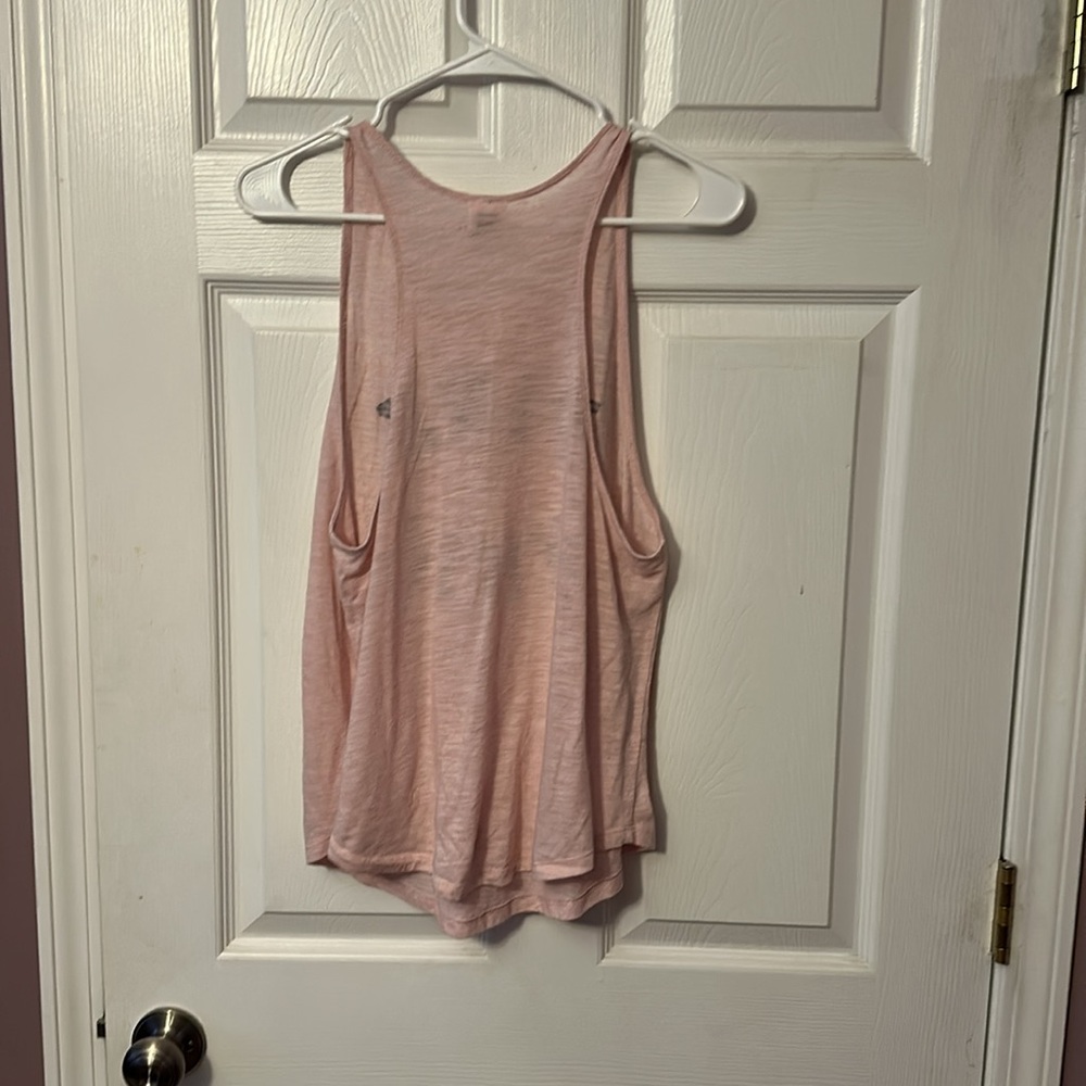 PINK Tank - Picture 3 of 5